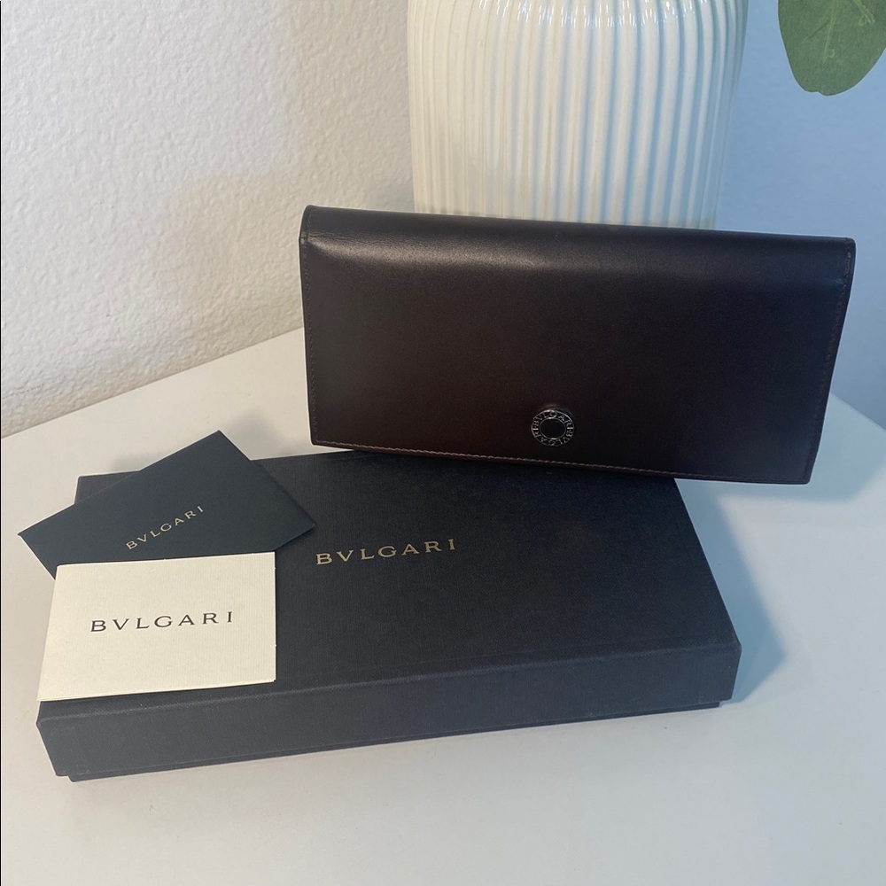 BVLGARI Smooth Leather Bifold Long Wallet In Espresso